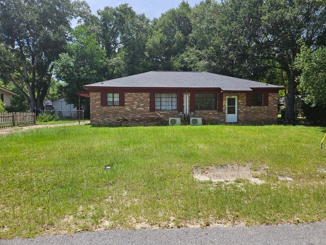property at 289 Oak Ln