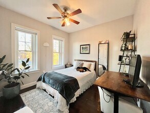 998 Tremont St in Boston, MA - Foto de edificio - Building Photo