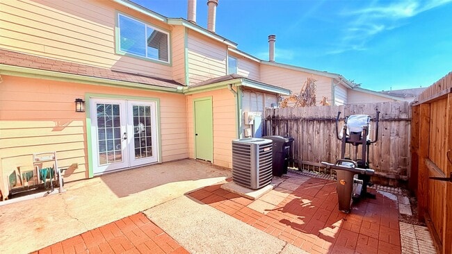 property at 1927 Country Village Blvd