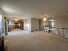 13606 S 29th Cir in Bellevue, NE - Building Photo - Building Photo