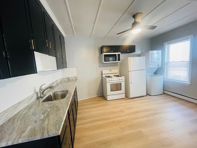 81 Richards Ave, Unit 81 - 3, Unit 81 - 3