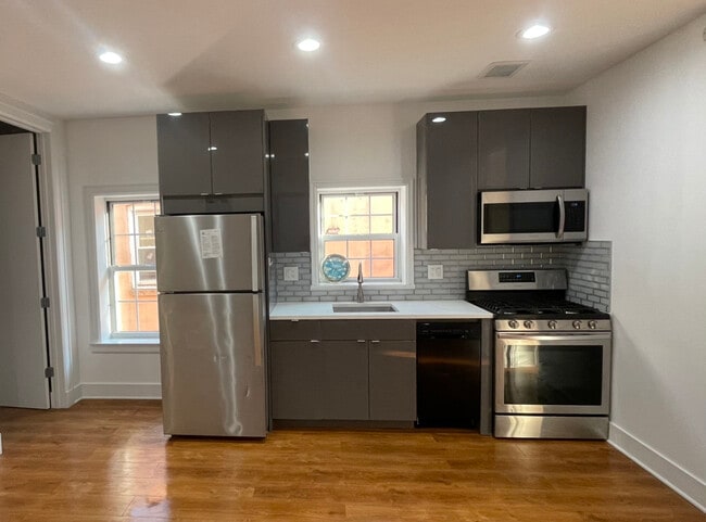 2419 Lorillard Pl in Bronx, NY - Building Photo - Building Photo