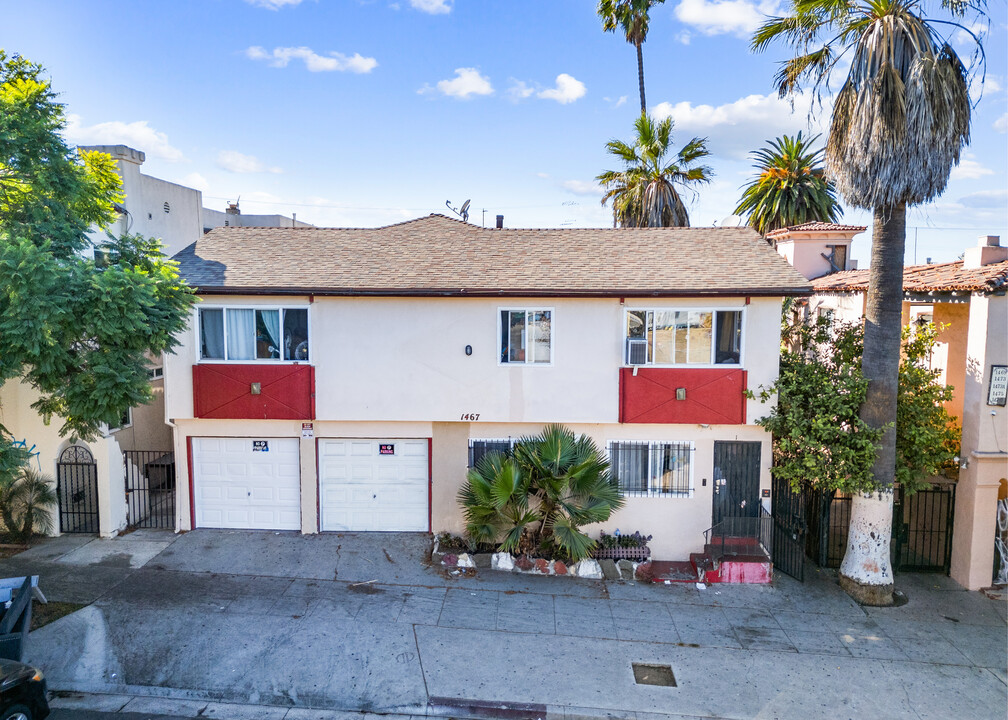 1467 Cedar Ave in Long Beach, CA - Building Photo