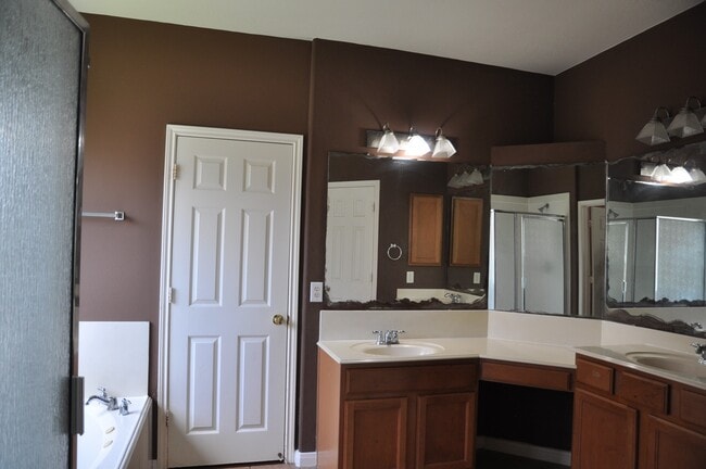 property at 2222 Drake Falls Dr