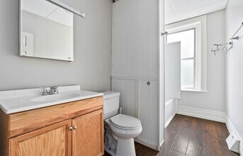 1705 Tustin St in Pittsburgh, PA - Building Photo - Building Photo