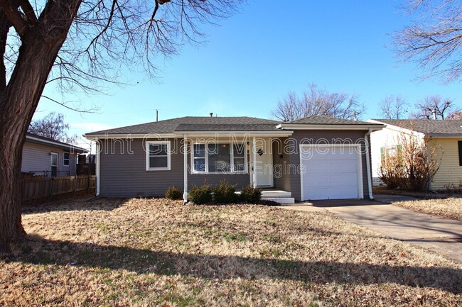 property at 2227 S Walnut St