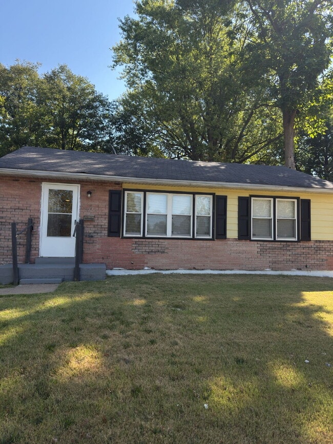 4026 Belfore Dr in St. Louis, MO - Building Photo - Building Photo