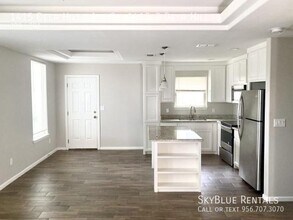 1415 Deer Hls in Edinburg, TX - Building Photo - Building Photo