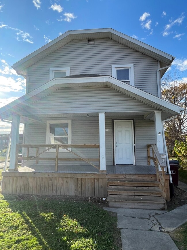 property at 1228 S Sugar St