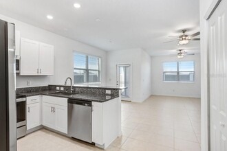 10439 Lavender Aster Trl in San Antonio, FL - Building Photo - Building Photo