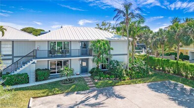 1560 Blue Point Ave in Naples, FL - Building Photo - Building Photo