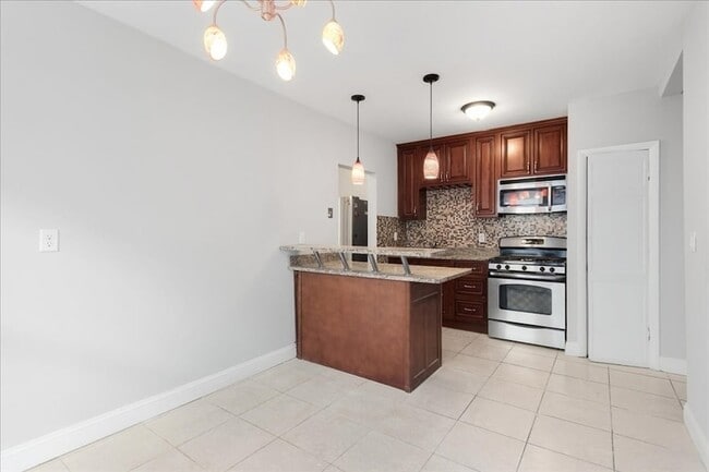 75 Bellevue St, Unit 2 in Boston, MA - Building Photo - Building Photo