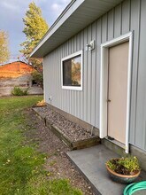 2220 S 4000 W in Rexburg, ID - Foto de edificio - Building Photo