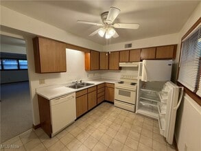 52 Southwoods Ave in Youngstown, OH - Building Photo - Building Photo