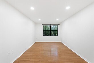 243 City View Dr in Fort Lauderdale, FL - Foto de edificio - Building Photo