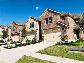 4520 Titus Cir in Plano, TX - Foto de edificio - Building Photo