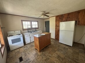 1410 Dillard Ln in Hudson, NC - Building Photo - Building Photo