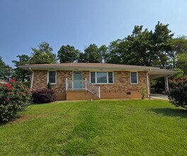 2142 Brannen Rd SE in Atlanta, GA - Building Photo - Building Photo