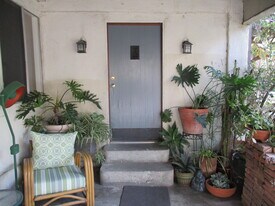 3450 Effie St, Unit Guest House in Los Angeles, CA - Building Photo