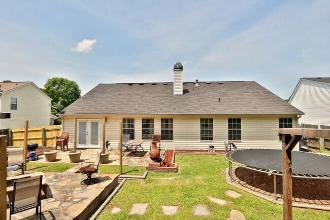 3151 Greenbrier Ct in Buford, GA - Foto de edificio - Building Photo