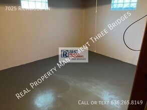 7025 Richwood Ln in Hazelwood, MO - Building Photo - Building Photo