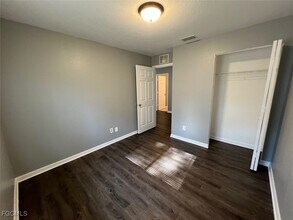 415 East 12th Street in Lehigh Acres, FL - Building Photo - Building Photo