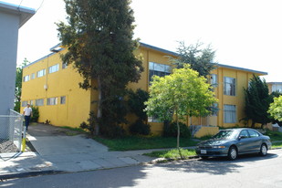 2215 Bonar St Apartamentos