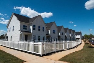 366 Ginsberg Rd in Rock Hill, SC - Building Photo