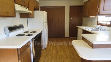 1346 17th St S in Fargo, ND - Building Photo - Building Photo