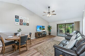 5857 Rattlesnake Hammock Rd in Naples, FL - Building Photo - Building Photo