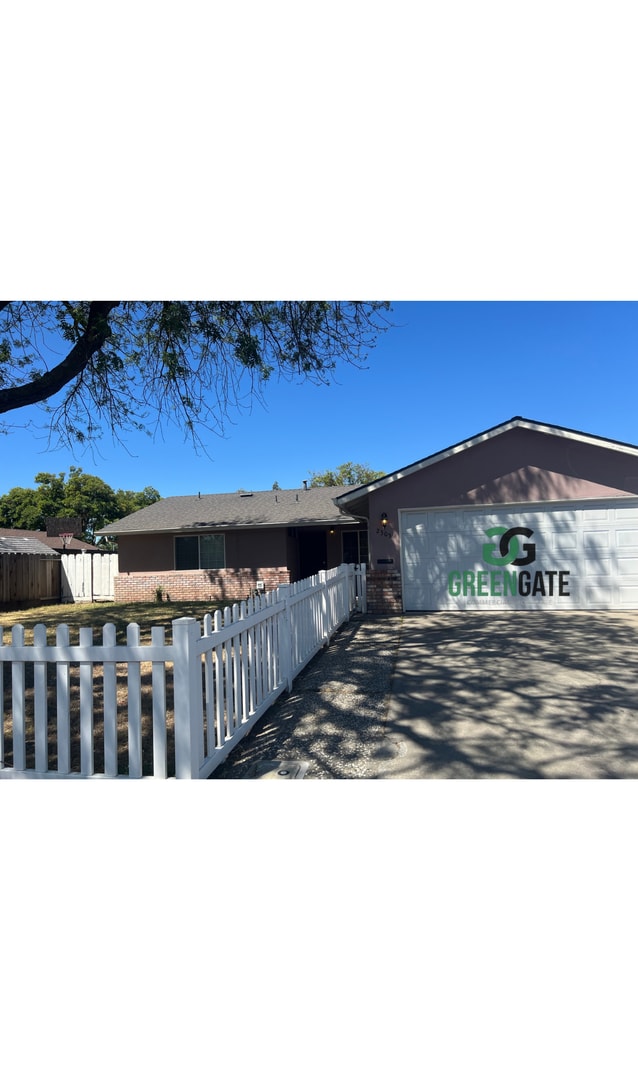 property at 2305 Rose Ave