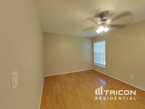 1108 Robin Dr in Plant City, FL - Foto de edificio - Building Photo