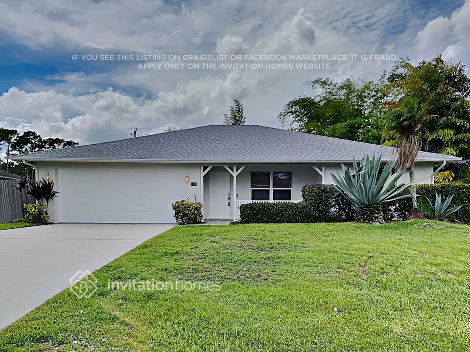 3134 SW Dimattia St in Port St. Lucie, FL - Building Photo