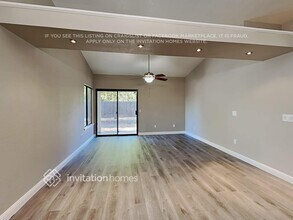 3412 Saxonville Way in Sacramento, CA - Building Photo - Building Photo