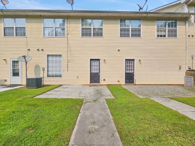 128 Odyssey Turn NW in Conyers, GA - Building Photo - Building Photo