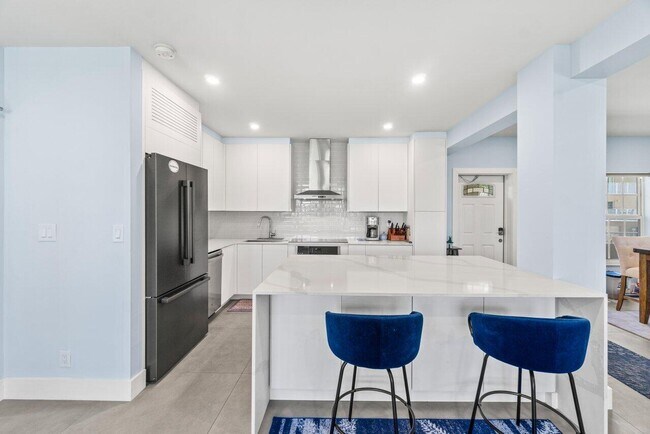 1299 S Ocean Blvd in Boca Raton, FL - Building Photo - Building Photo