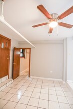 1318 W Foster Ave in Chicago, IL - Foto de edificio - Building Photo