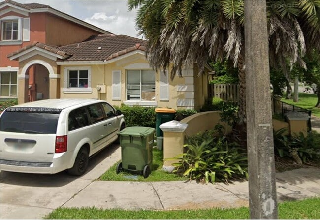 property at 4 SW 15th Rd