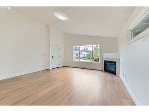 13922 SE Cora St in Portland, OR - Building Photo - Building Photo