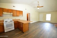 137 Windsor Ct photo'