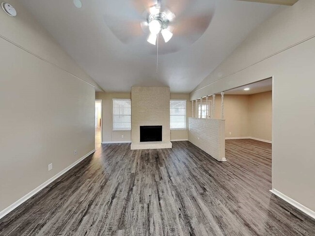 10014 Catlett Ln in La Porte, TX - Building Photo - Building Photo