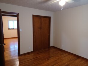 21 Jade Ln, Unit 21 Jade Lane in Oak Ridge, TN - Foto de edificio - Building Photo