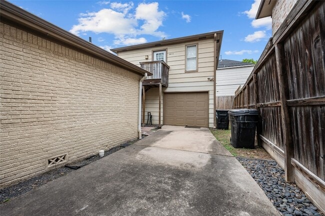 property at 2142 Sul Ross St