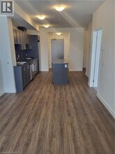 461 Green Rd in Hamilton, ON - Building Photo - Building Photo