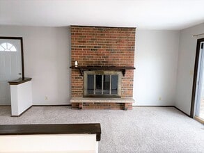 3600 S 92nd St in Milwaukee, WI - Building Photo - Building Photo
