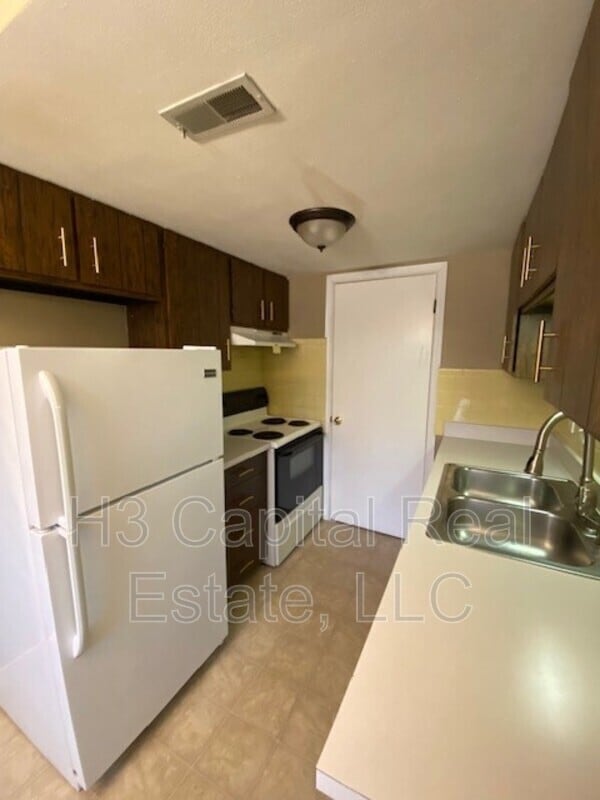 31 Rosehaven Dr in Belleville, IL - Building Photo - Building Photo