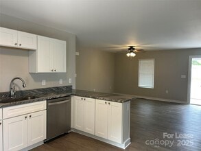 3293 Paul Elmore Rd in Lincolnton, NC - Building Photo - Building Photo