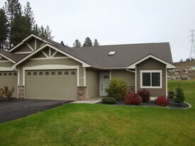 206 E Elcliff Rd in Spokane, WA - Building Photo