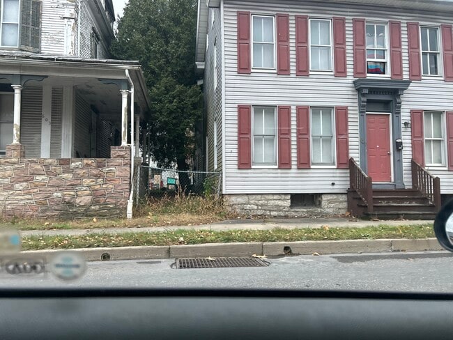 property at 607 Chestnut St