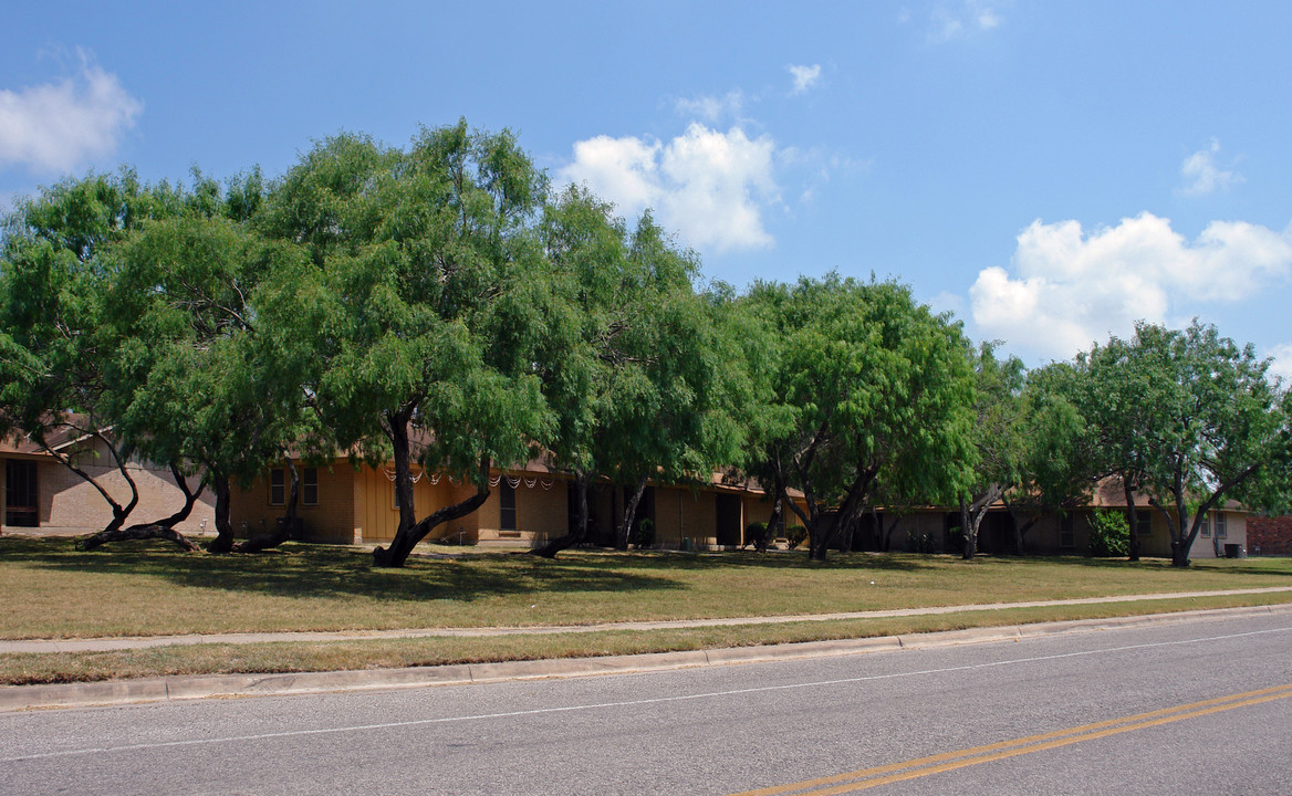 Treyway Terrace Apartments in Corpus Christi, TX - Foto de edificio